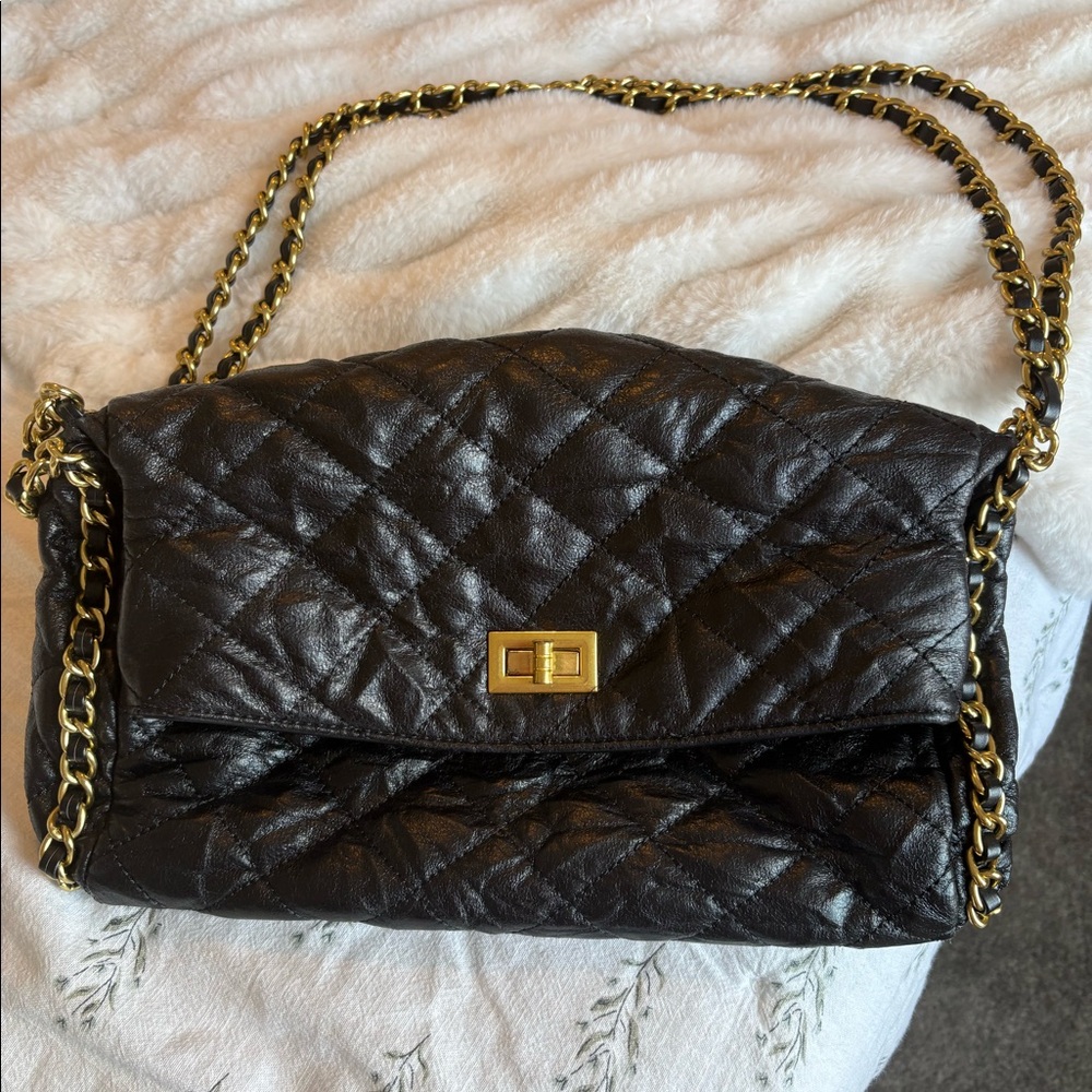 Black slouchy shoulder handbag